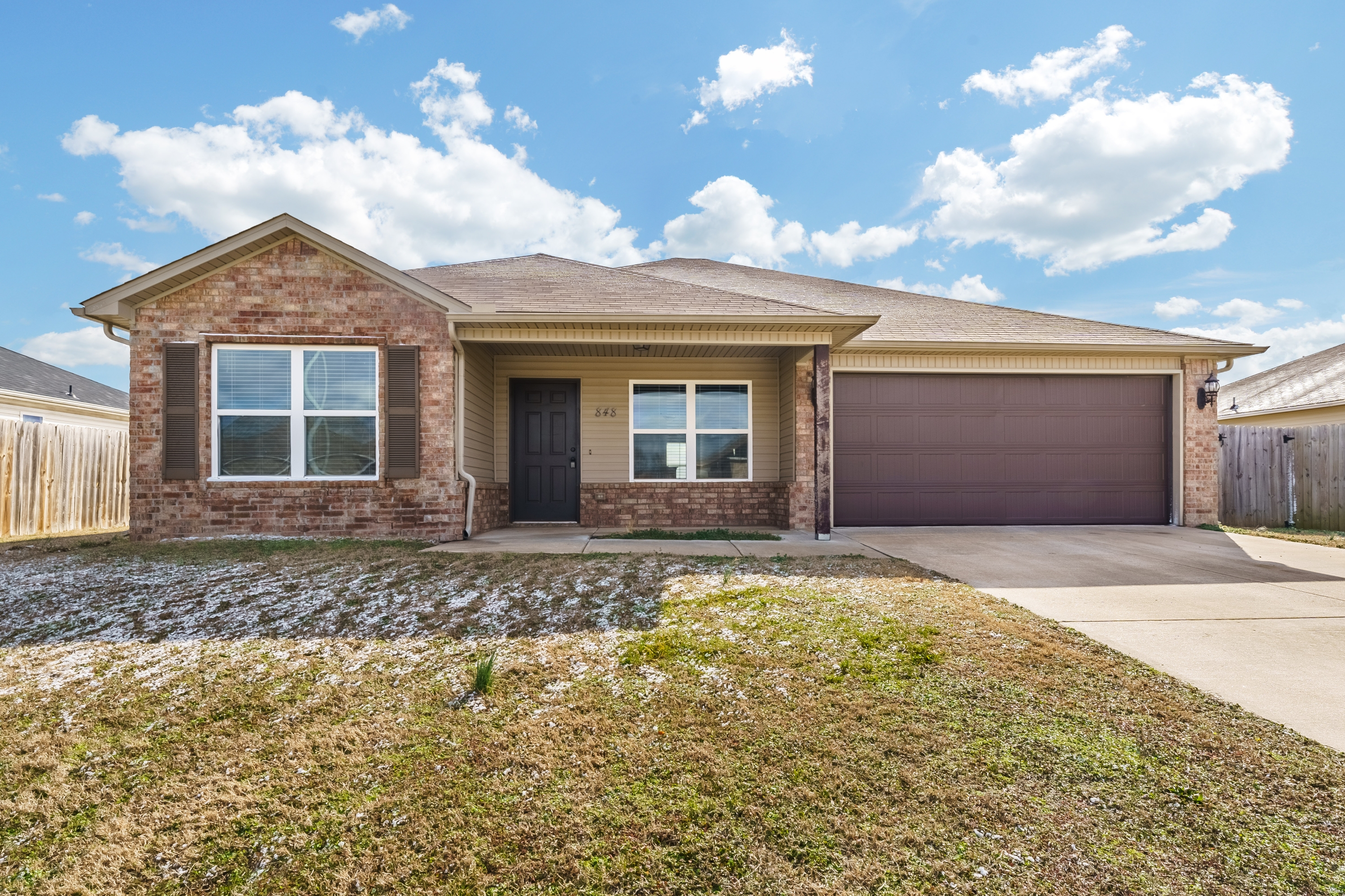 848 NorthWest Evans Circle